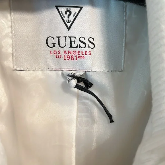 Guess Ivory Zip-Up Jacket NWOT - Picture 2 of 6